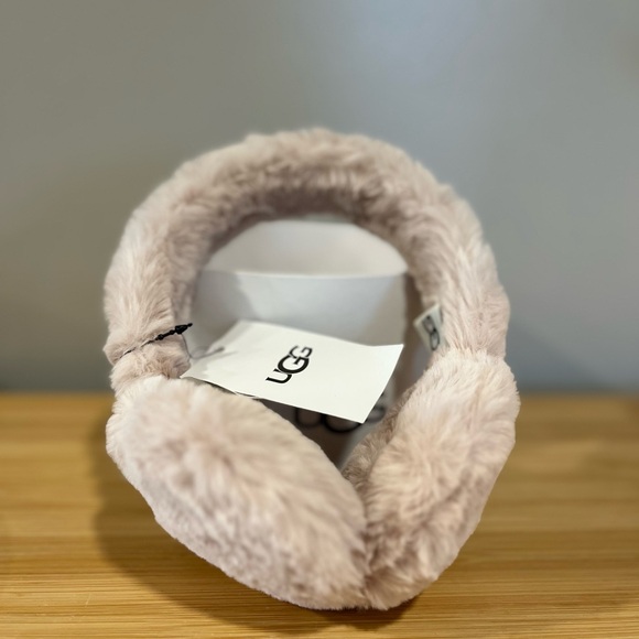 UGG Cozy Blush Earmuffs - Picture 5 of 6